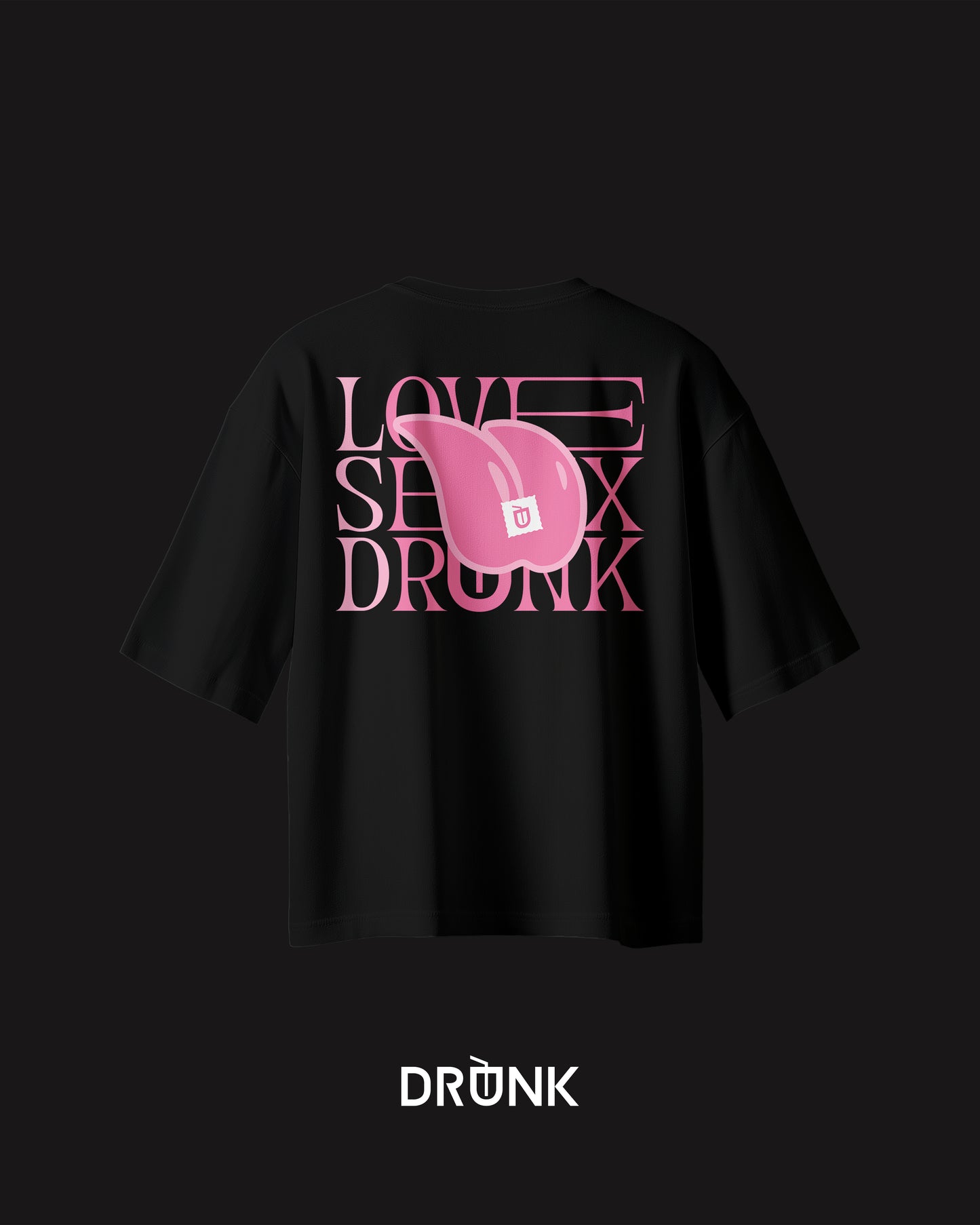 Love Sex Drunk - T-Shirt Nera e Dettagli Rosa