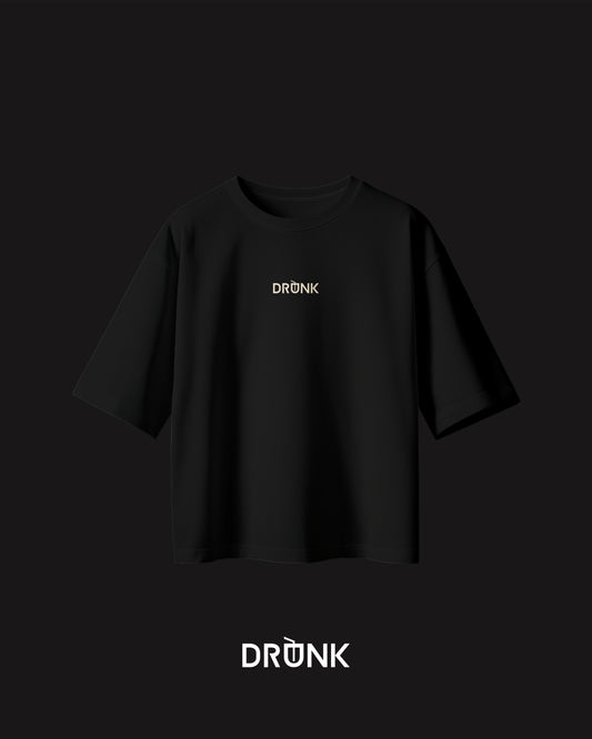 Il quattro bianchi non è un drink - T-Shirt Nera e Dettagli Panna